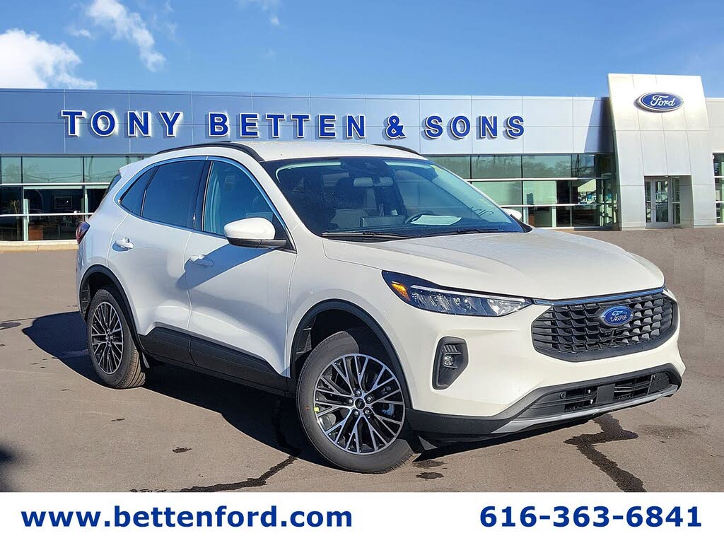 2026 Ford Escape Hybrid Plug-in FWD