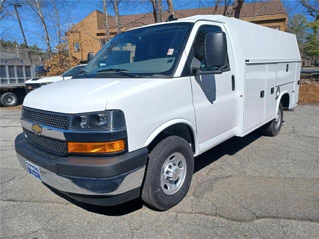 2024 Chevrolet Express Chassis 3500 Cutaway 139