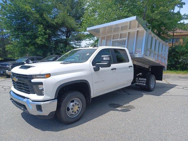 2024 Chevrolet Silverado 3500HD Chassis Work Truck Crew Cab 4WD