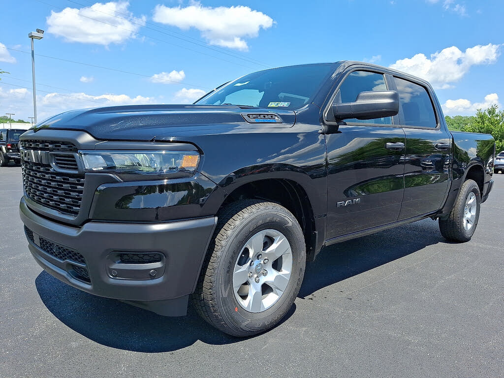 2025 RAM 1500 Tradesman Crew Cab 4WD