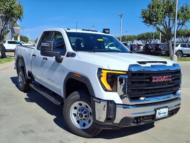 2026 GMC Sierra 2500HD Pro Double Cab 4WD