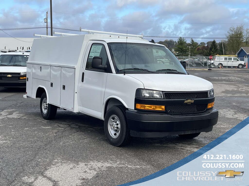 2025 Chevrolet Express Chassis 3500 Cutaway 139