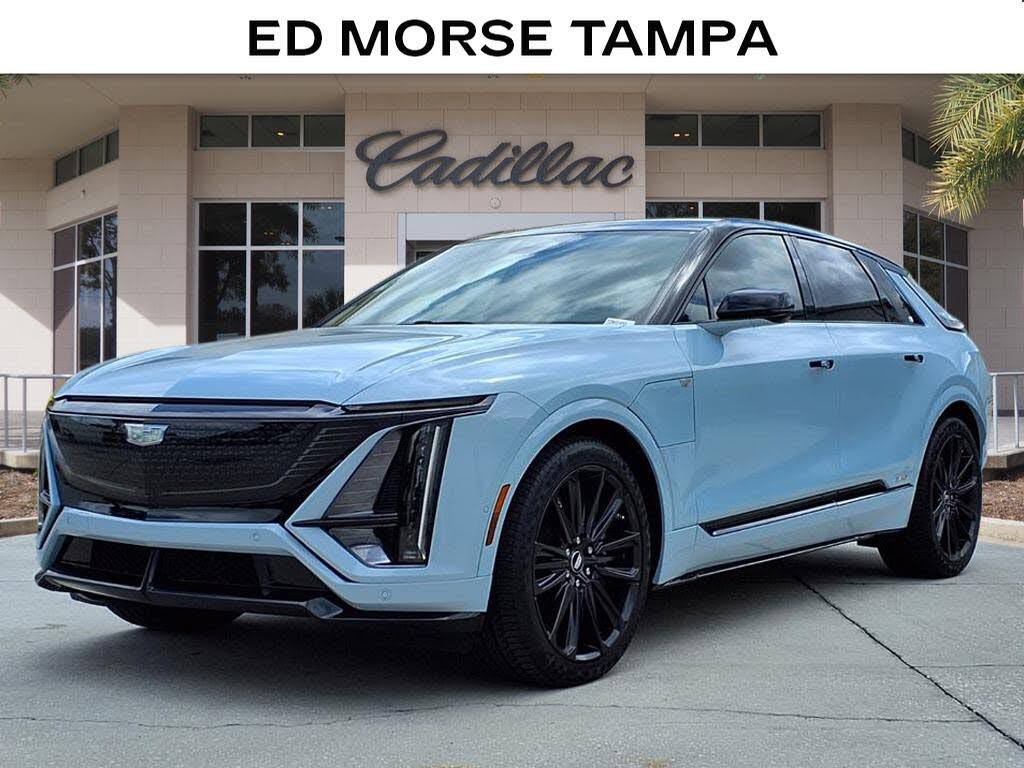 2026 Cadillac LYRIQ-V AWD