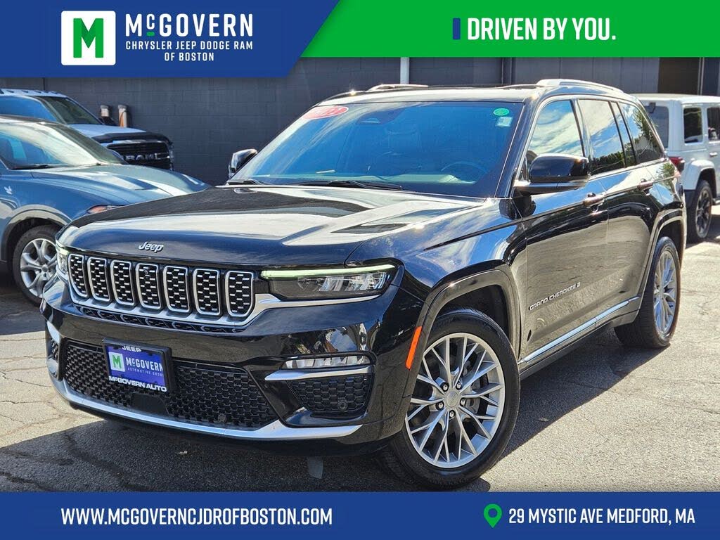 2022 Jeep Grand Cherokee Summit 4WD