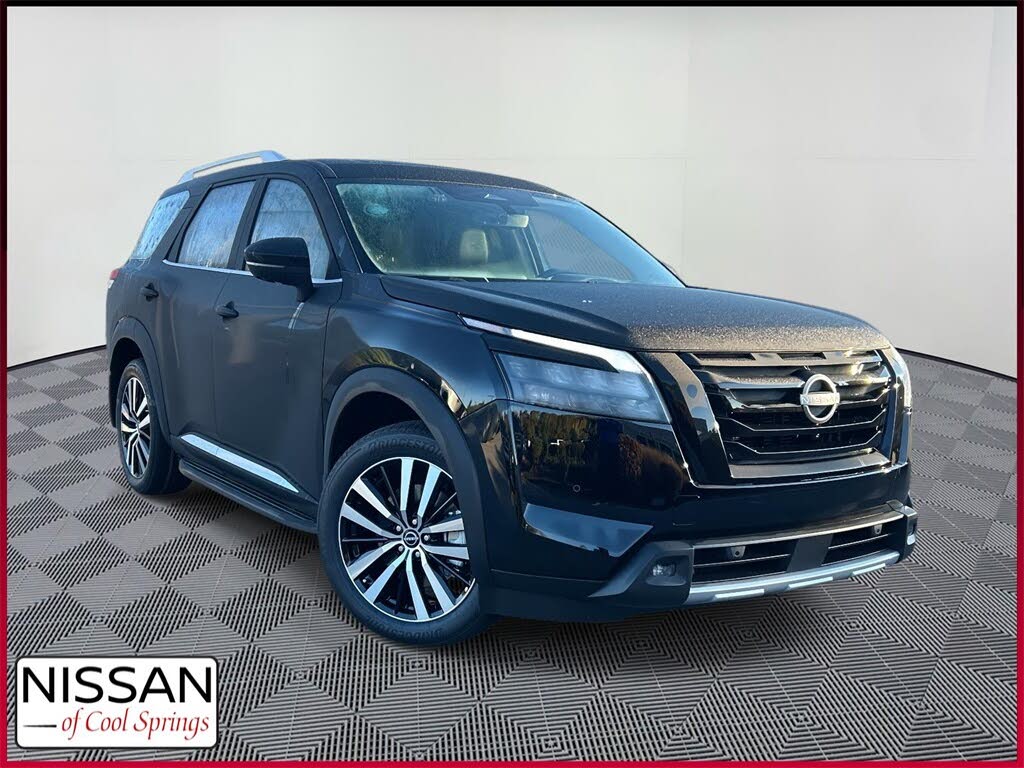 2025 Nissan Pathfinder Platinum 4WD