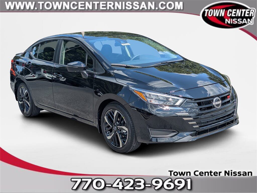 2025 Nissan Versa SR FWD