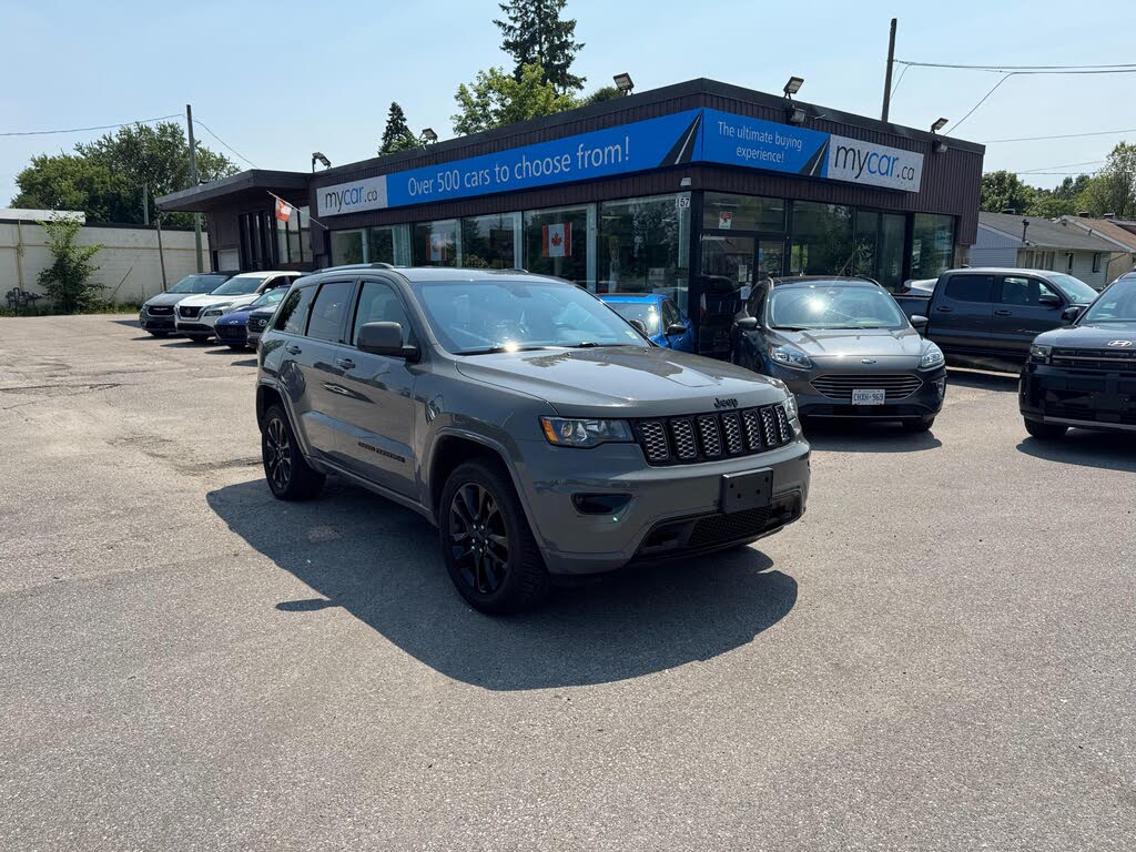 2021 Jeep Grand Cherokee Laredo 4WD