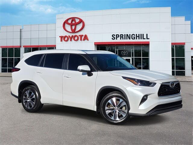 2023 Toyota Highlander XLE FWD