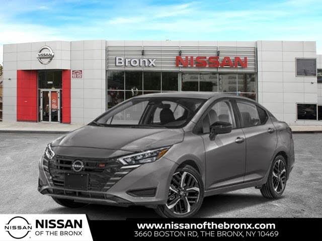 2025 Nissan Versa SR FWD