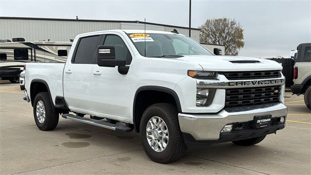 2022 Chevrolet Silverado 3500HD LT Crew Cab 4WD