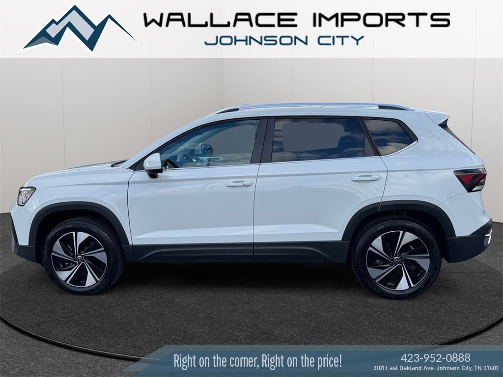 2025 Volkswagen Taos SE 4Motion