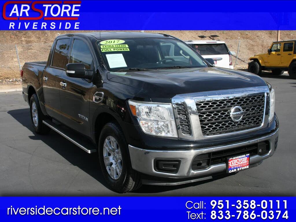 2017 Nissan Titan SV Crew Cab