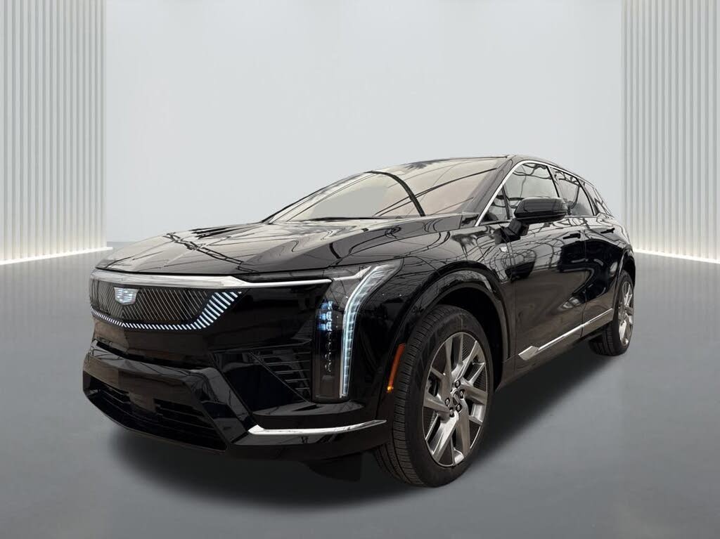 2025 Cadillac OPTIQ Luxury 1 AWD