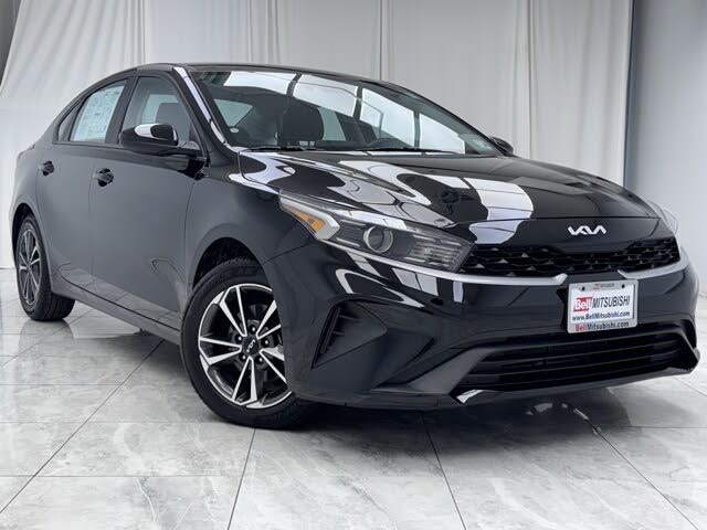 2023 Kia Forte LXS FWD