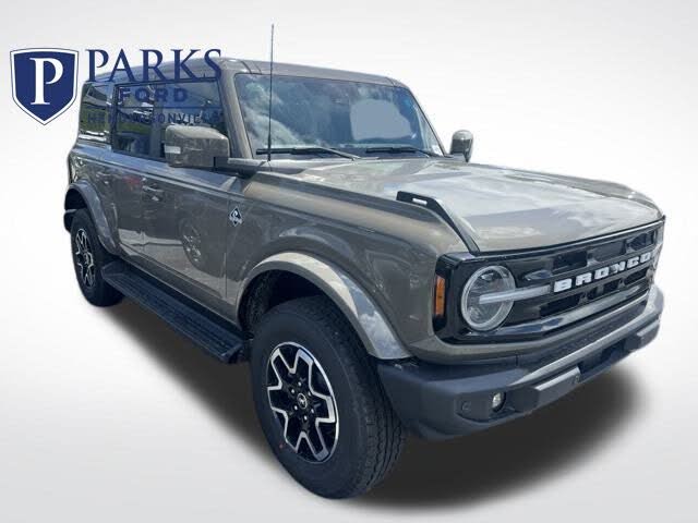 2025 Ford Bronco Outer Banks 4-Door 4WD