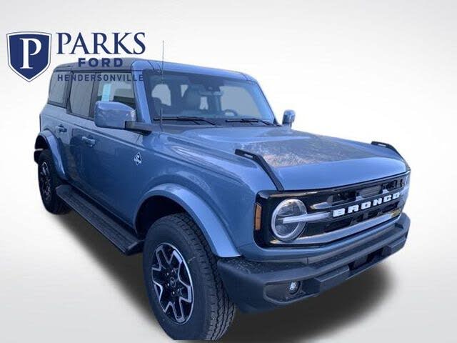 2025 Ford Bronco Outer Banks 4-Door 4WD