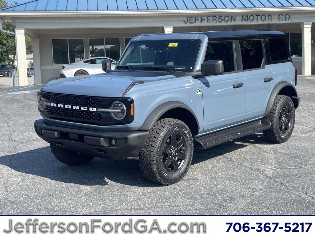 2025 Ford Bronco Outer Banks 4-Door 4WD