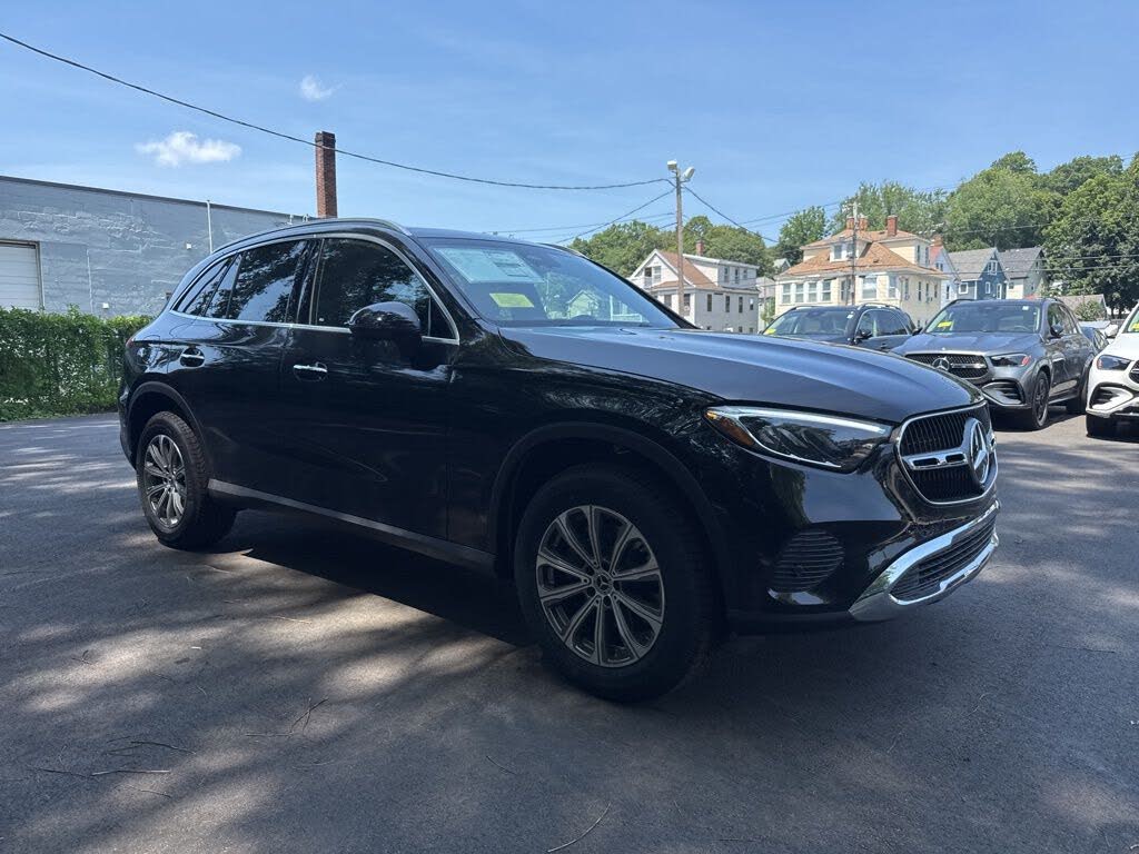 2025 Mercedes-Benz GLC 300 4MATIC