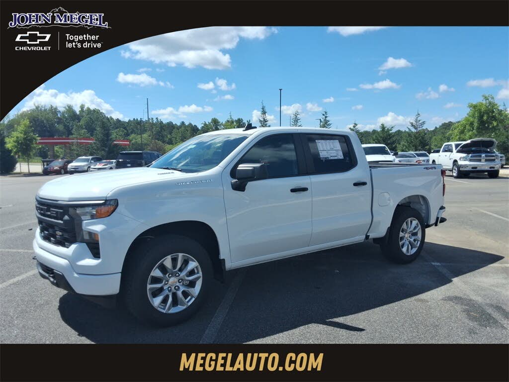 2026 Chevrolet Silverado 1500 Custom Crew Cab 4WD