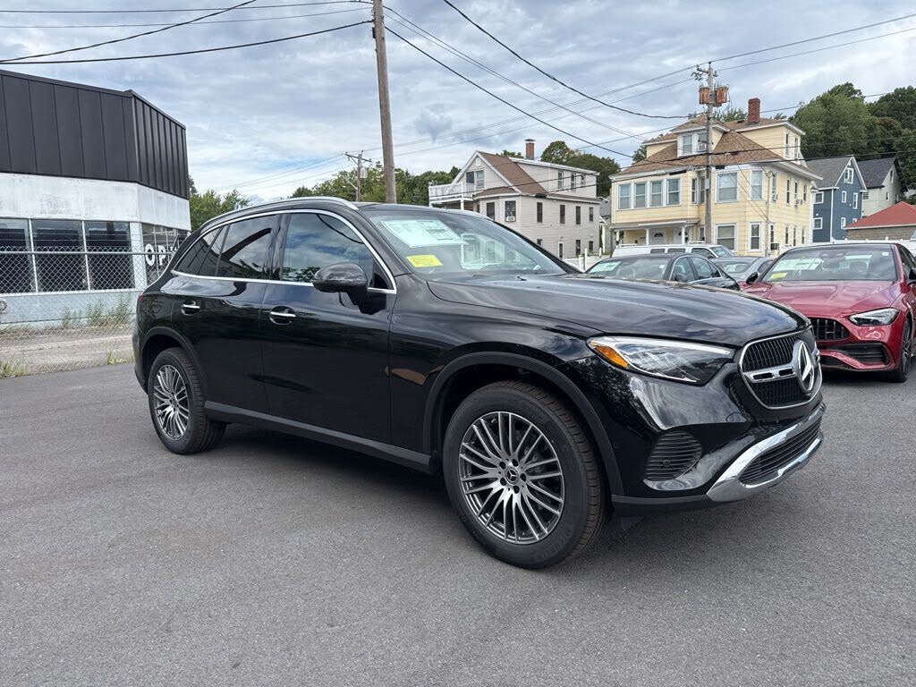 2026 Mercedes-Benz GLC 300 4MATIC