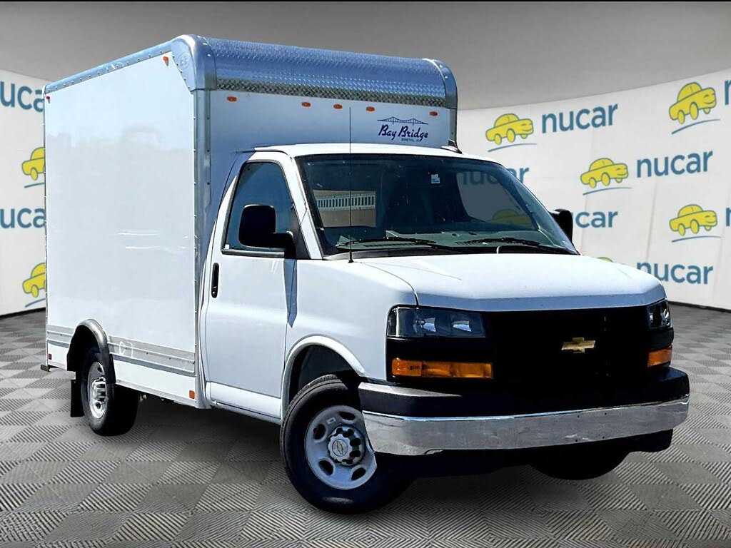 2025 Chevrolet Express Chassis 3500 Cutaway 139