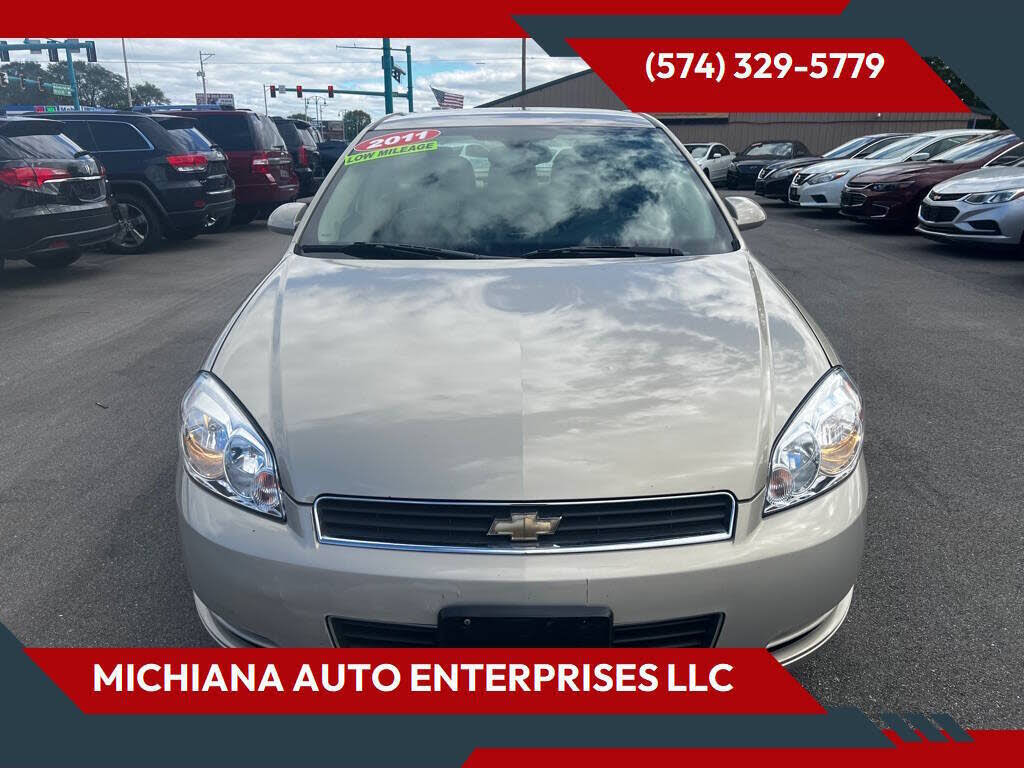 2011 Chevrolet Impala LS FWD