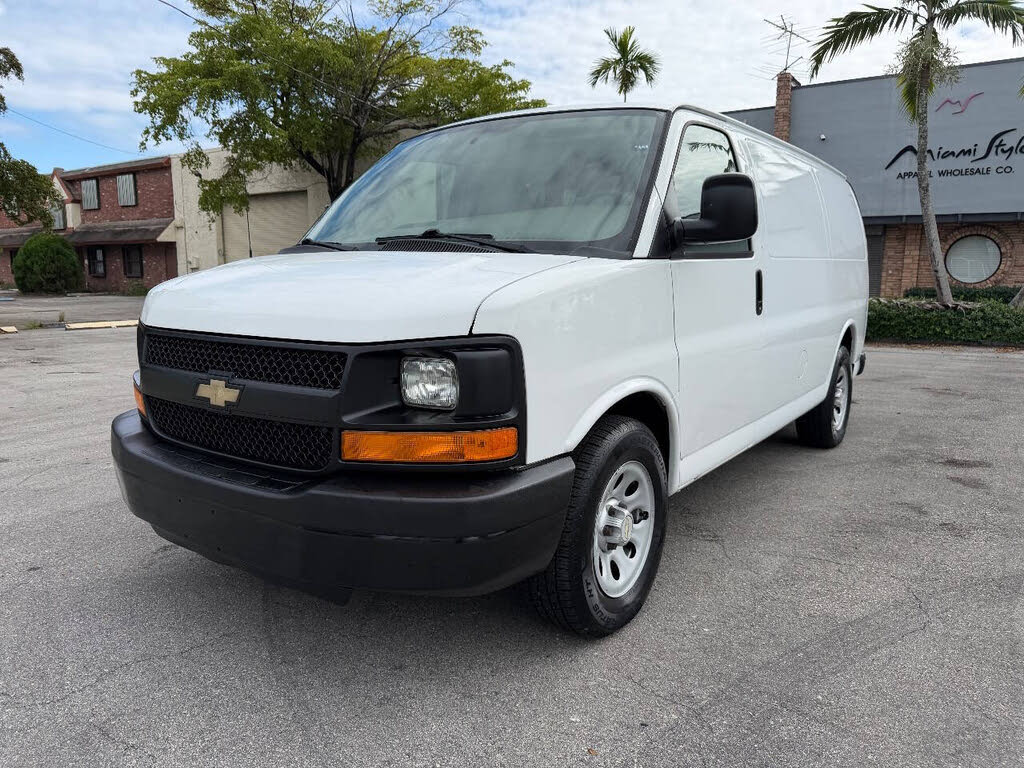 2013 Chevrolet Express Cargo 1500 RWD