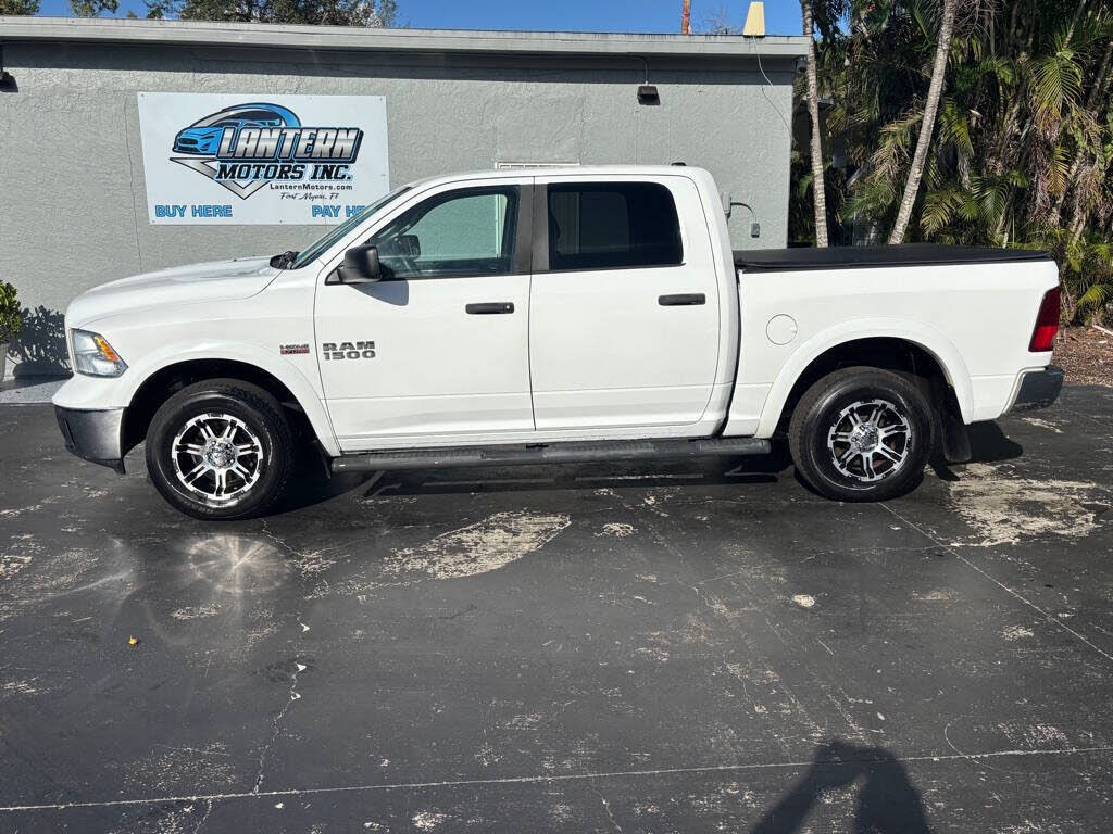 2015 RAM 1500 SLT Crew Cab 4WD
