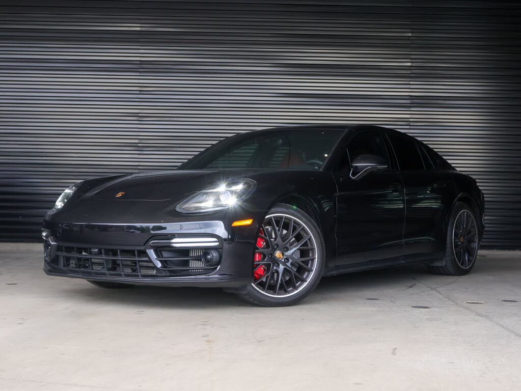 2023 Porsche Panamera GTS AWD