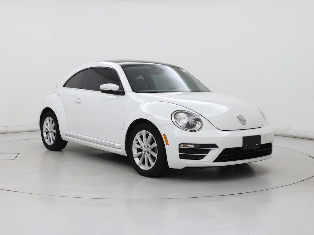 2019 Volkswagen Beetle 2.0T SE Hatchback FWD