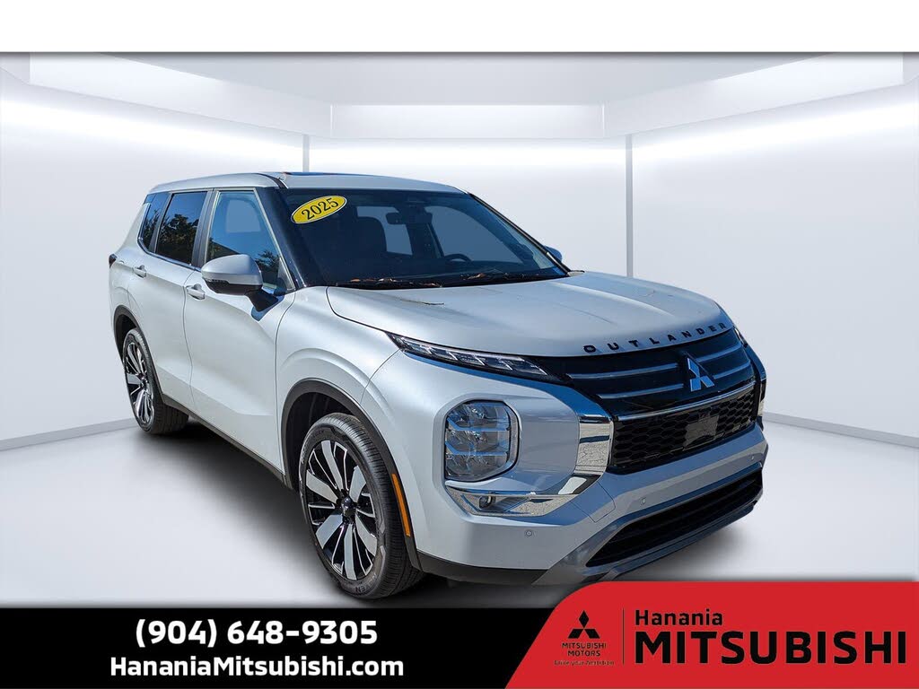 2025 Mitsubishi Outlander SE FWD
