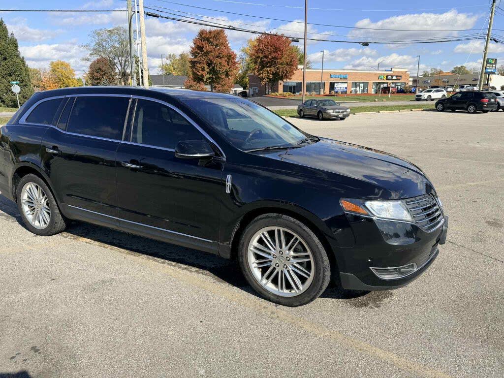 2018 Lincoln MKT Reserve AWD