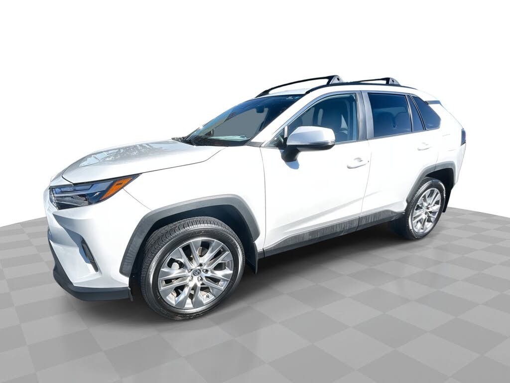 2024 Toyota RAV4 XLE Premium FWD