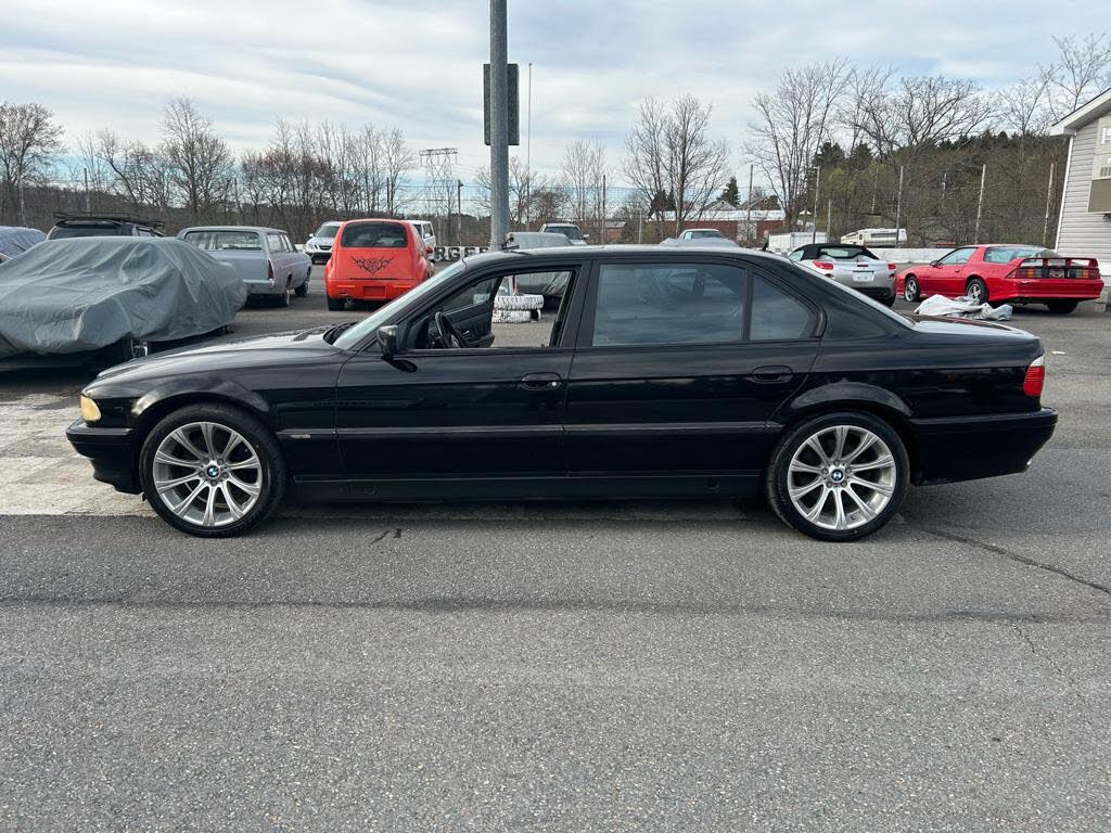 1997 BMW 7 Series 740iL RWD