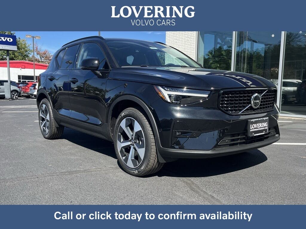 2026 Volvo XC40 B5 Plus AWD