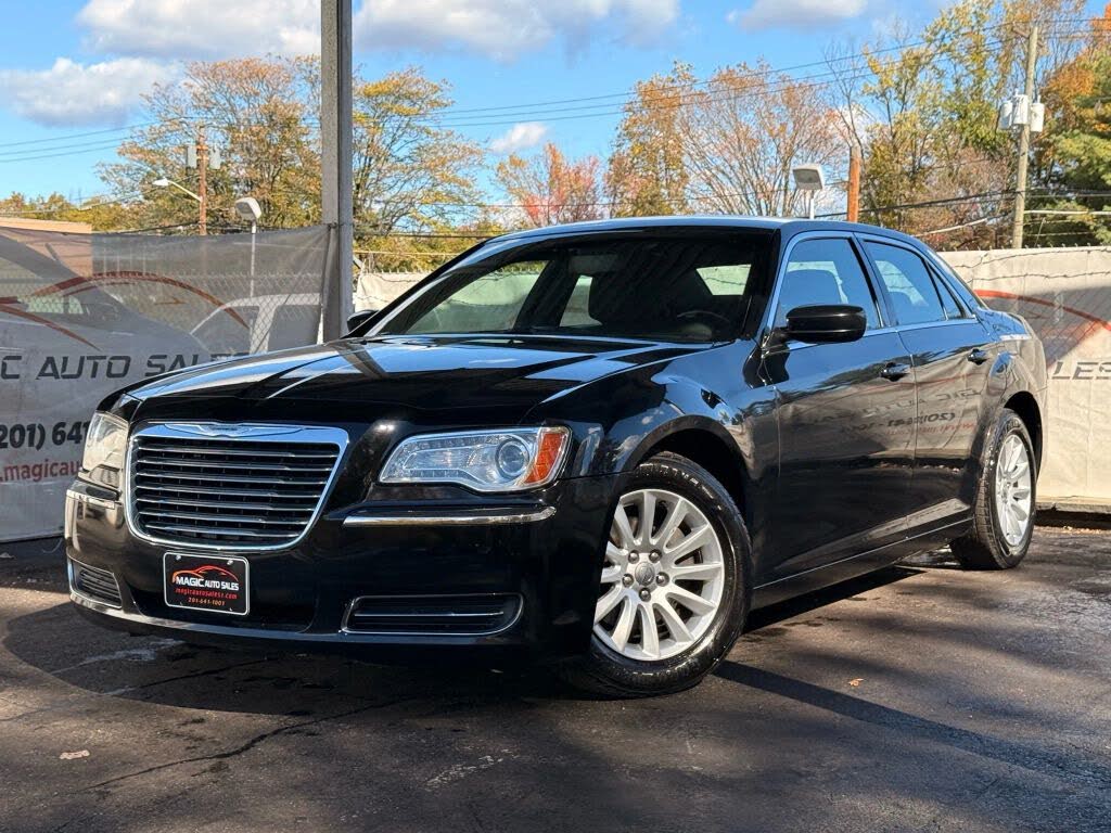 2012 Chrysler 300 RWD
