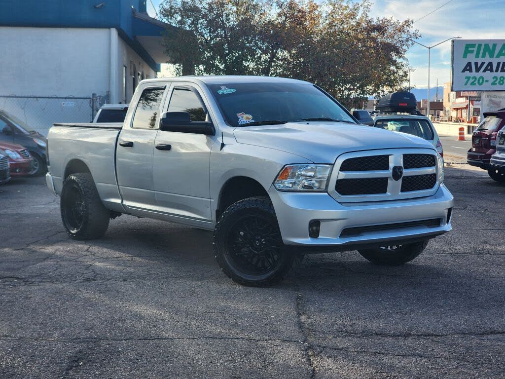 2016 RAM 1500 Express Quad Cab 4WD