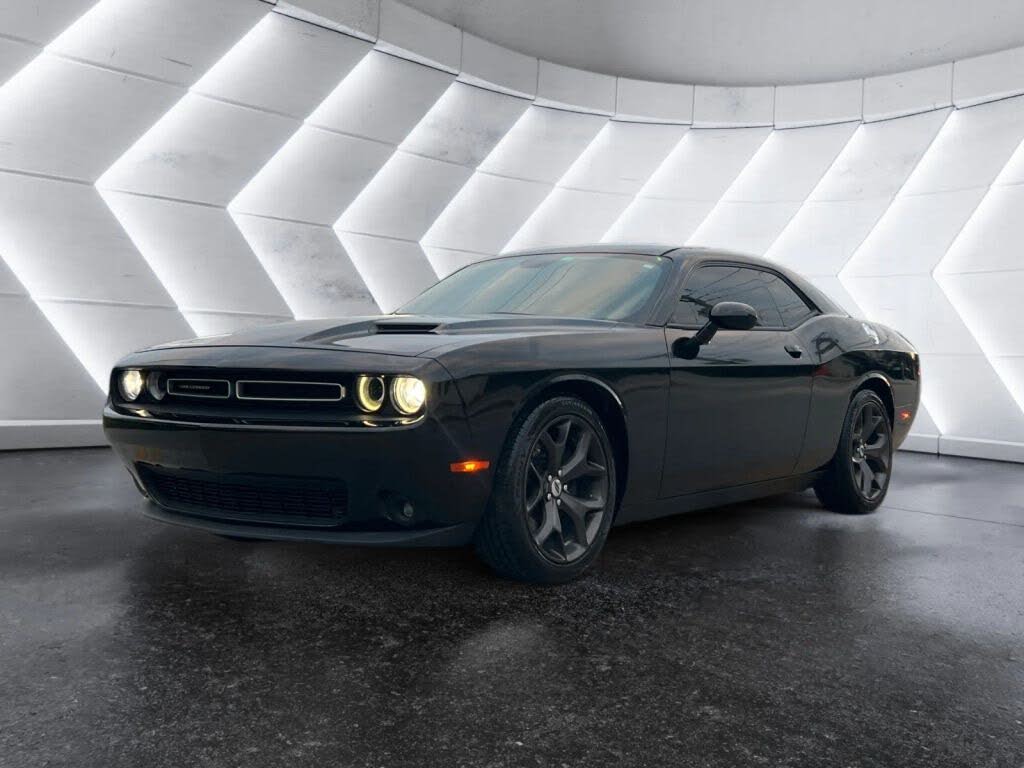 2018 Dodge Challenger SXT Plus RWD
