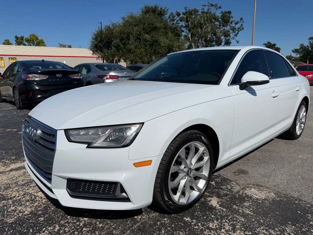 2019 Audi A4 Premium 40 TFSI FWD
