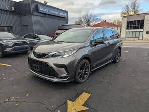 Toyota Sienna XSE 7-Passenger FWD