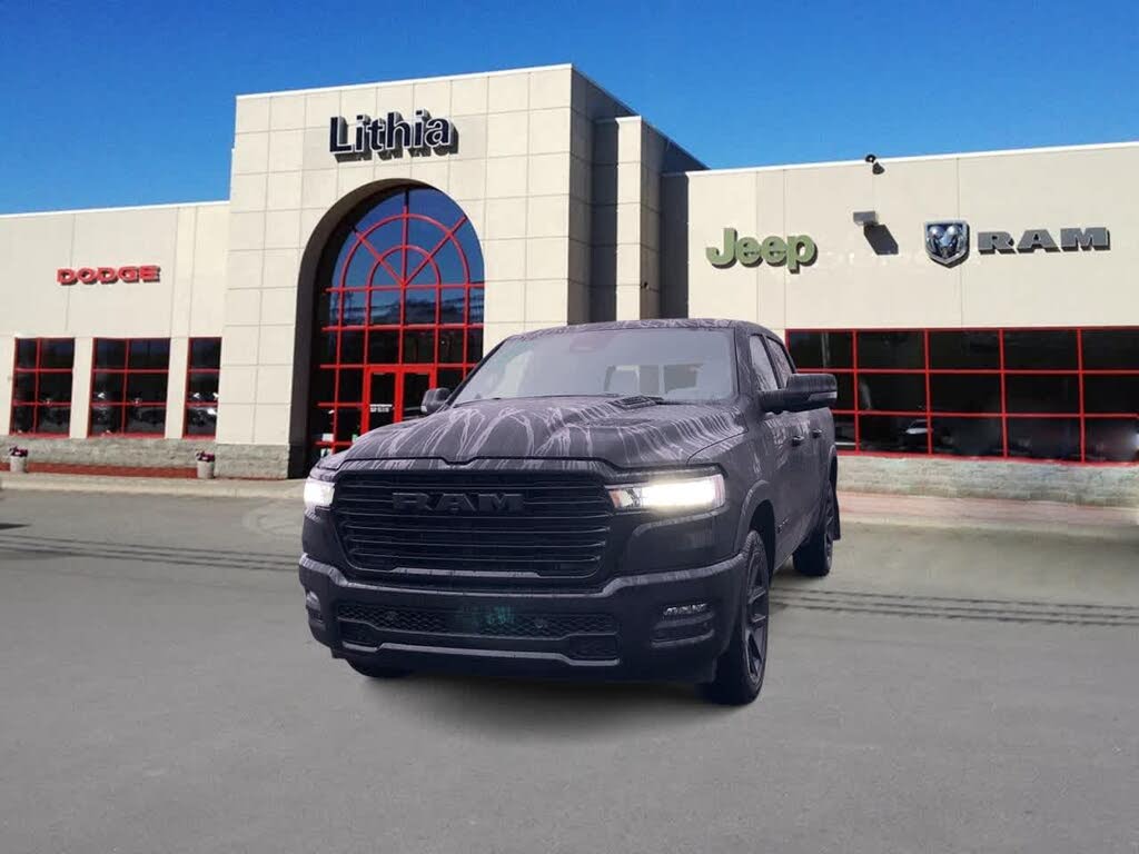 2026 RAM 1500 Laramie Crew Cab 4WD