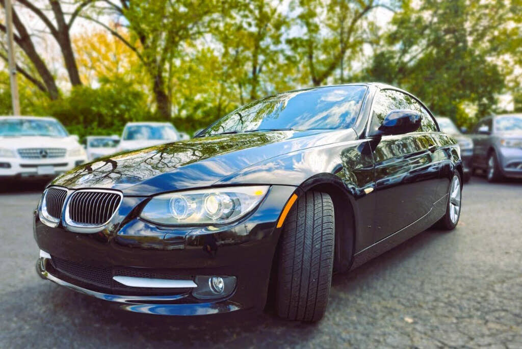 2011 BMW 3 Series 328i Convertible RWD