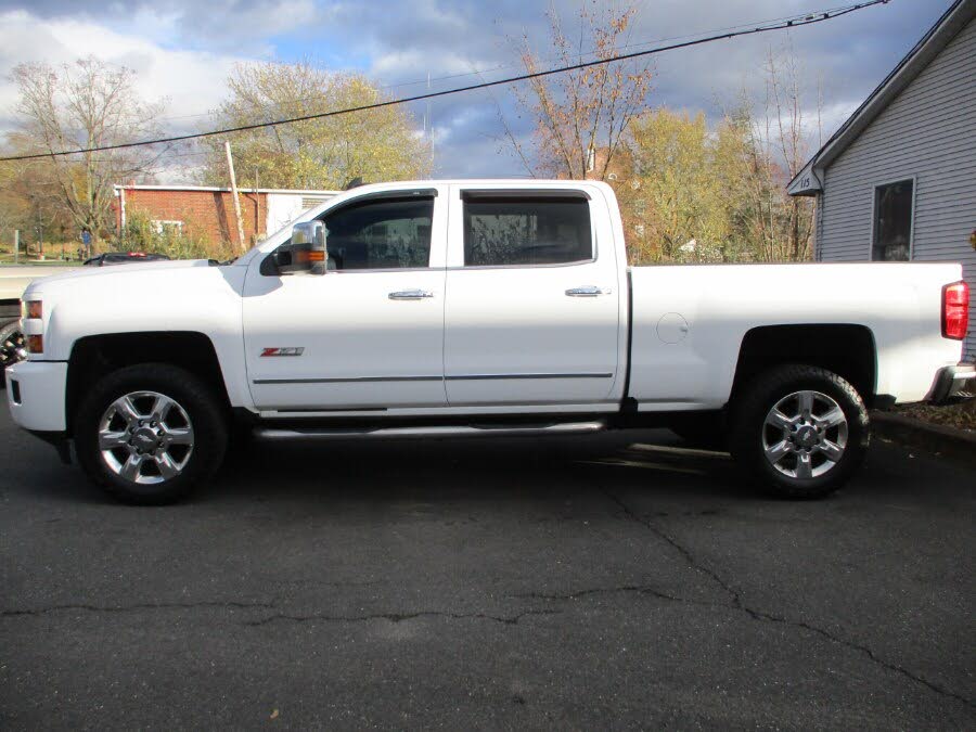 2017 Chevrolet Silverado 2500HD LTZ Crew Cab 4WD