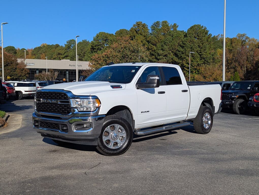 2024 RAM 2500 Big Horn Crew Cab 4WD
