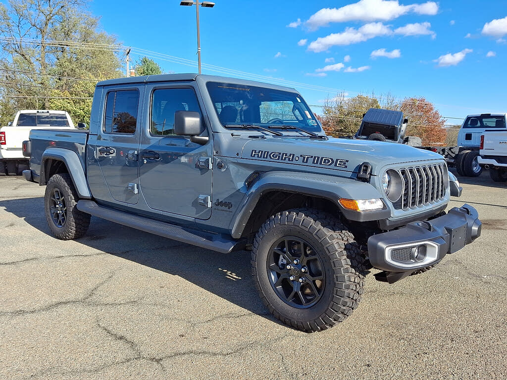 2025 Jeep Gladiator High Tide Crew Cab 4WD