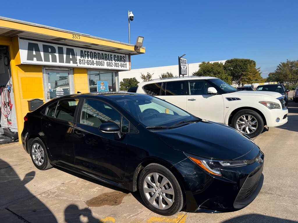 2025 Toyota Corolla LE FWD