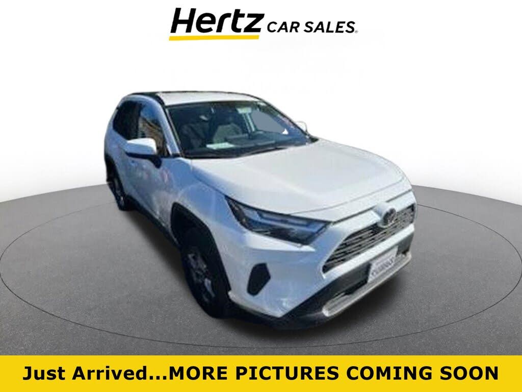 2025 Toyota RAV4 XLE FWD