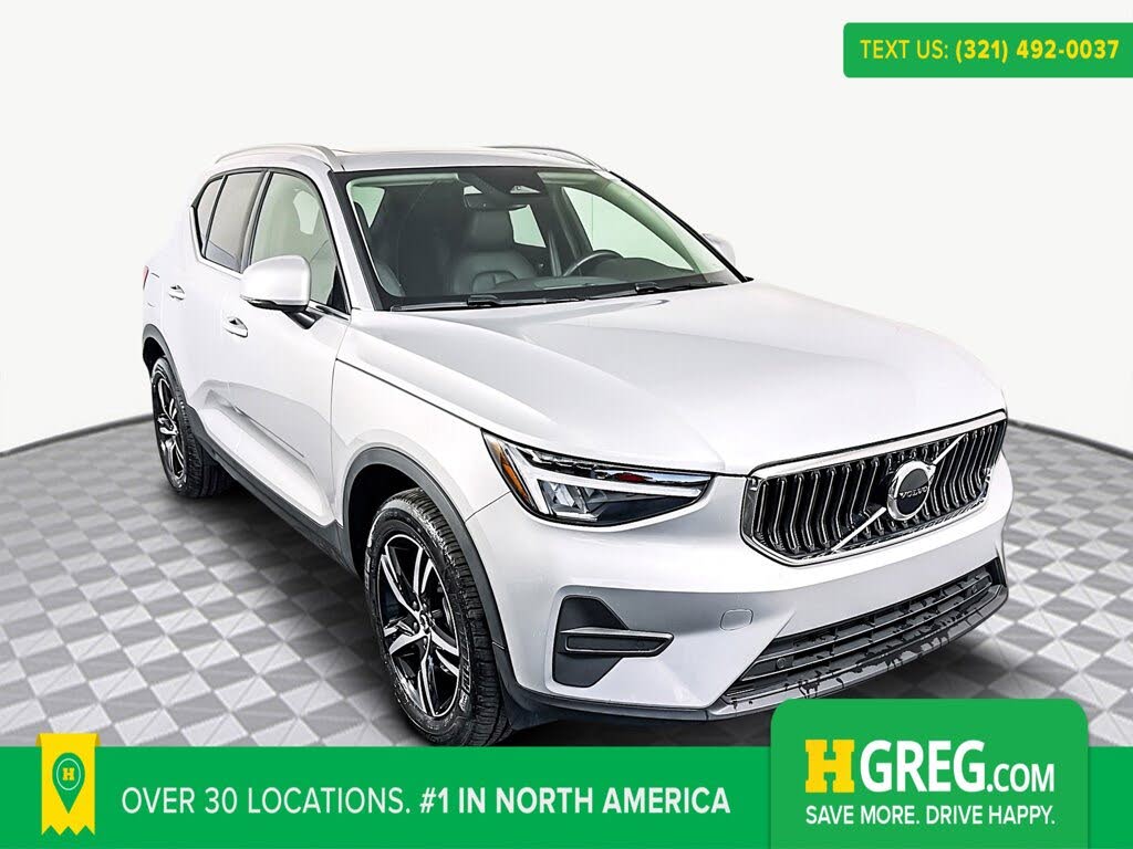 2025 Volvo XC40 B5 Core Bright Theme AWD