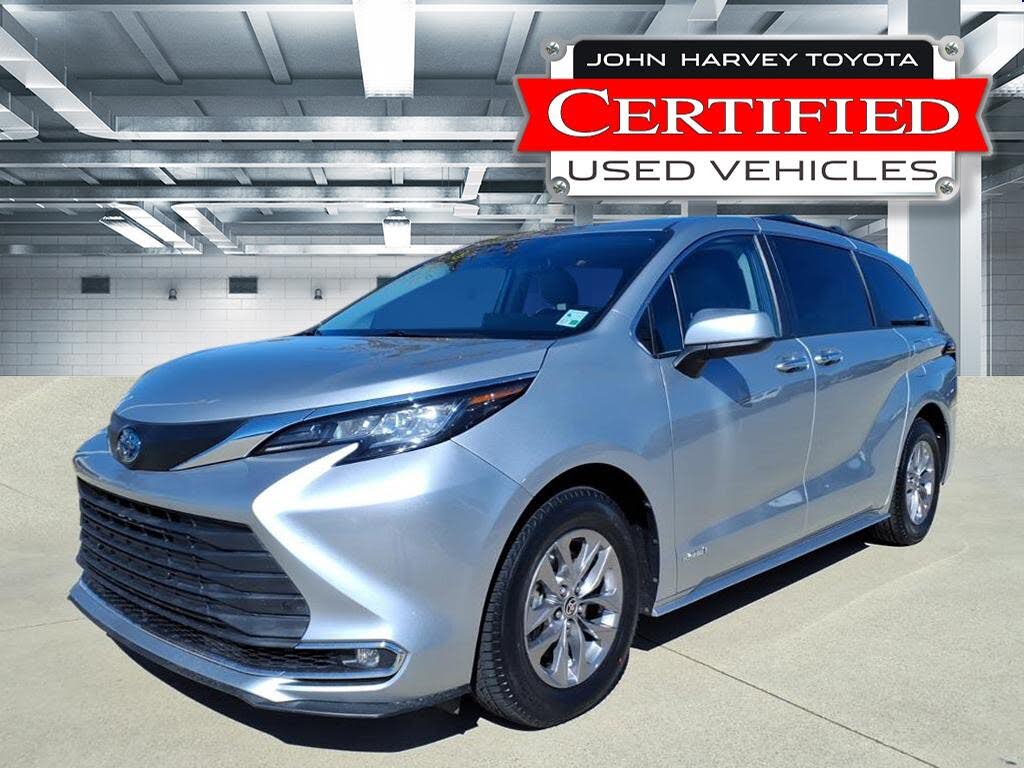 2021 Toyota Sienna XLE 7-Passenger FWD