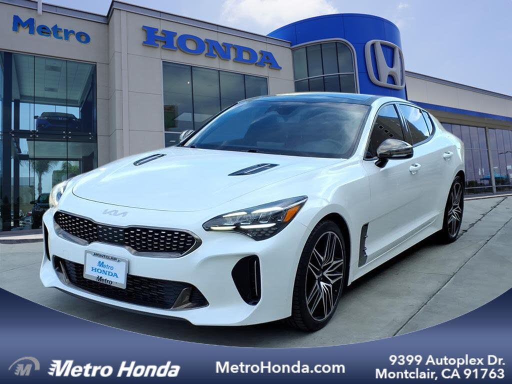 2022 Kia Stinger GT1 RWD